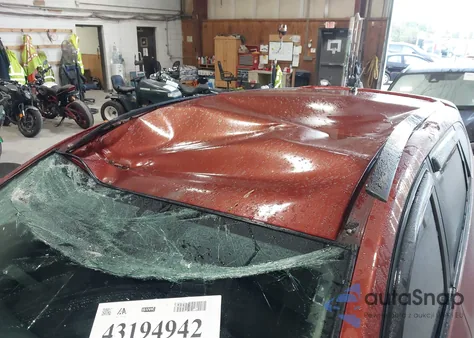 2013 Nissan Rogue S z USA, uszkodzony, nr VIN JN8AS5MV4DW663032